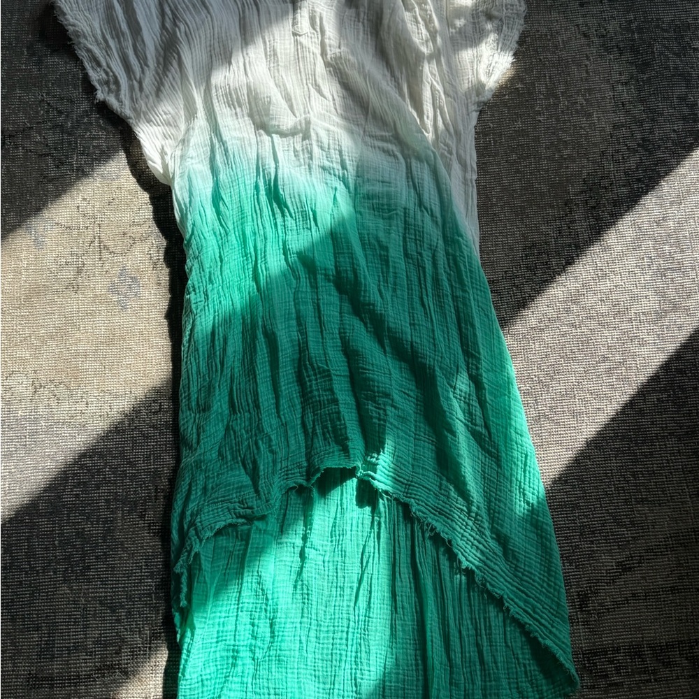 Women’s Ombre Green-to-White Swim Coverup